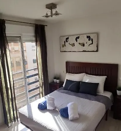 Huelin House Beach And Sun, Con Parking Y A 500 Metros De La Playa Apartment